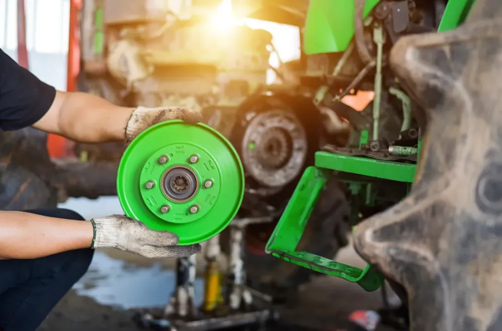Pièces de machine agricole à Ollignies